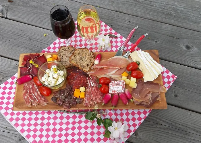 Levaltipis ラグジュアリーテント Saint-Gâtien-des-Bois