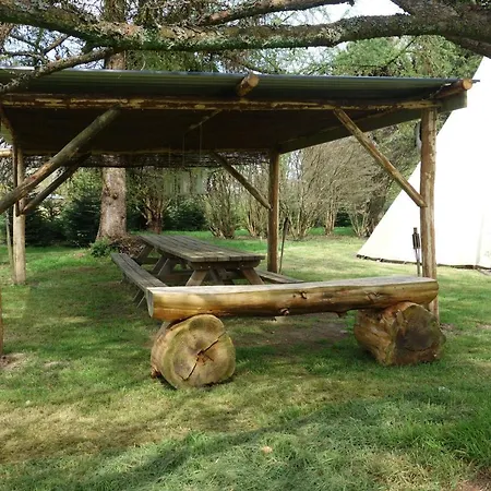 Levaltipis אוהל מפואר Saint-Gâtien-des-Bois