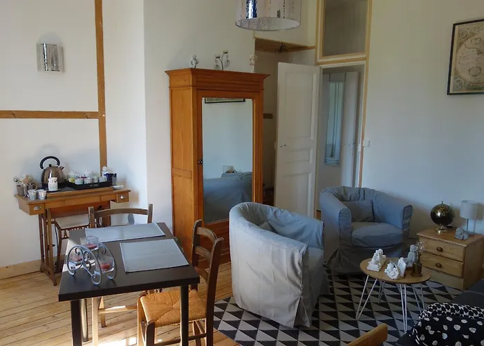 Levaltipis Οργανωμένο κάμπινγκ *